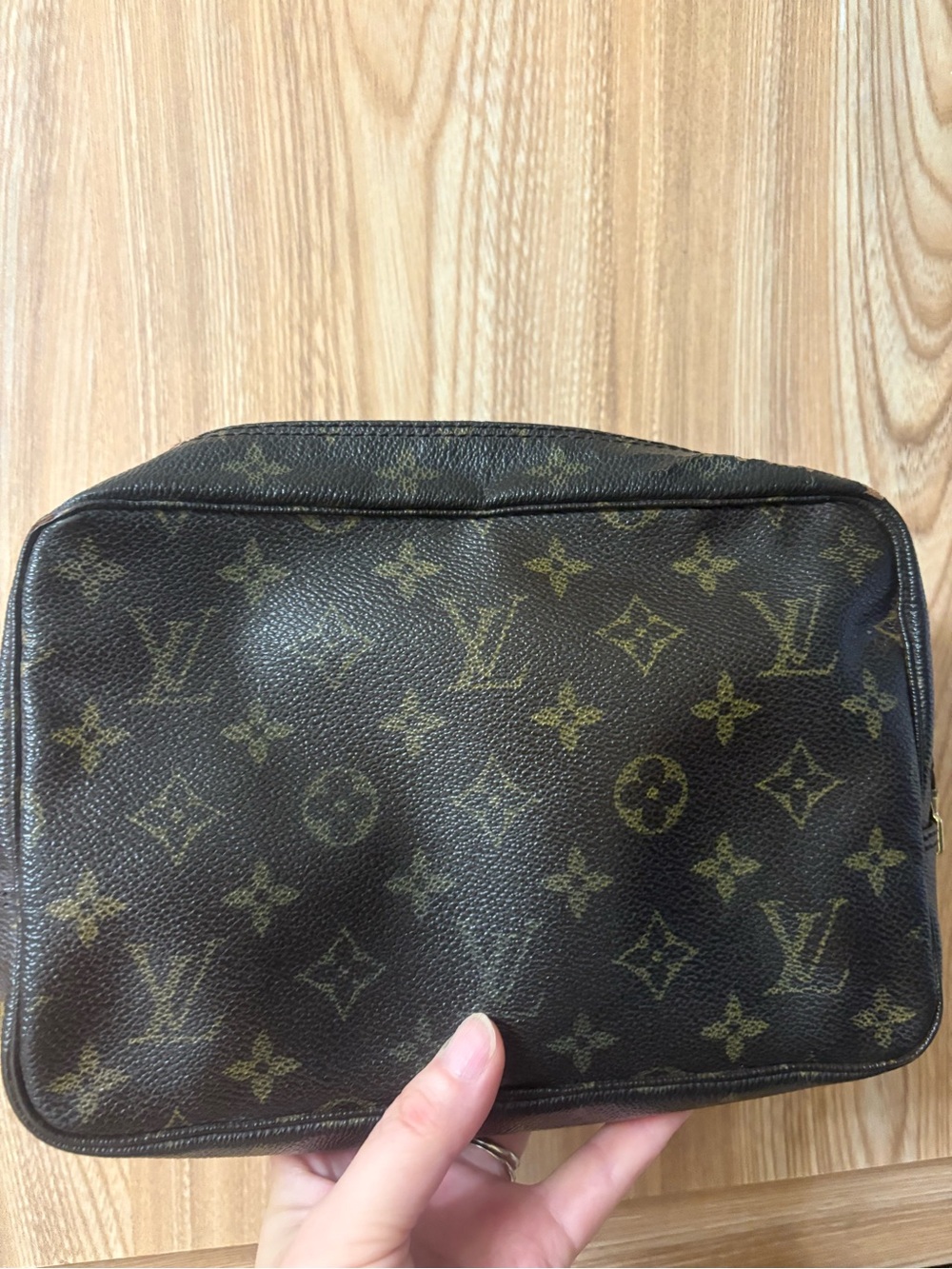 Authentic LOUIS VUITTON Monogram Toiletry 23 Pouch vintage
